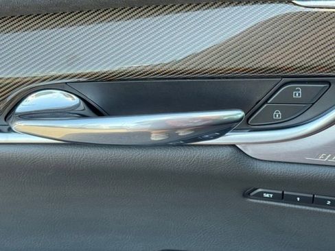 Certified 2024 Cadillac XT6 Premium Luxury w/ Platinum Package image 17