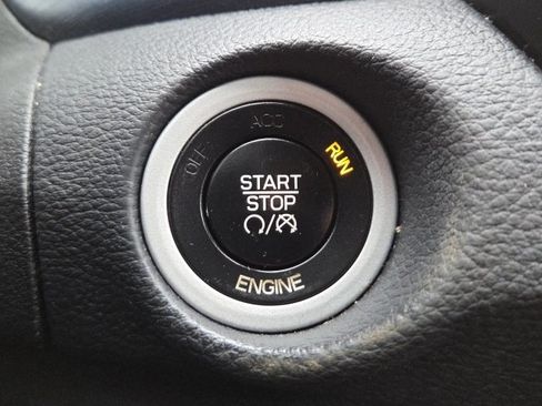 Used 2016 Chrysler 200 S image 20