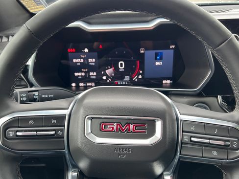 Used 2025 GMC Canyon Elevation w/ Convenience Package image 34