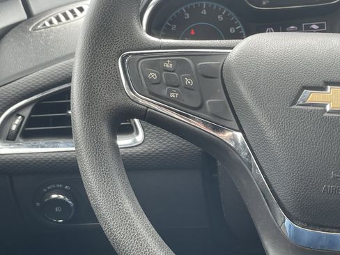Used 2017 Chevrolet Cruze LT w/ Convenience Package image 21