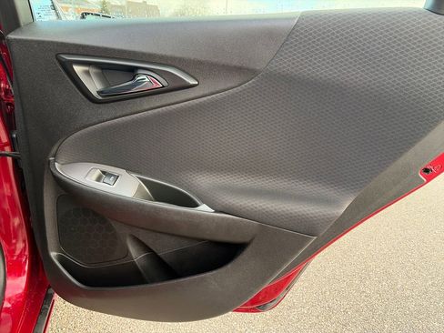 Used 2025 Chevrolet Malibu LT image 34