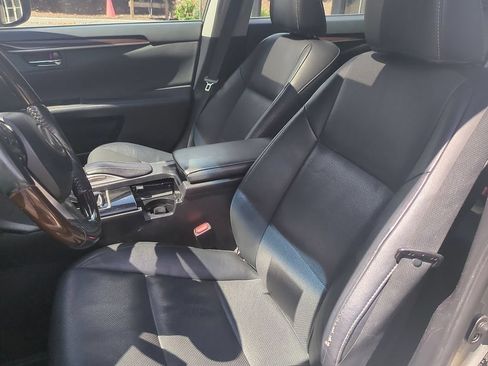 Used 2016 Lexus ES 350 w/ Navigation System Package FWD image 8