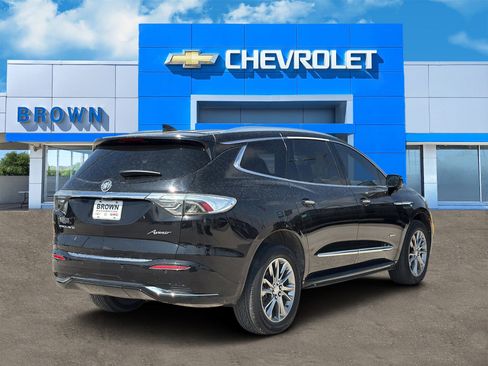 Used 2022 Buick Enclave Avenir image 3