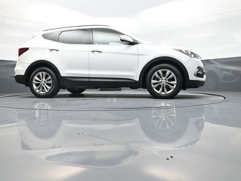 Used 2018 Hyundai Santa Fe Sport 2.0T image 27