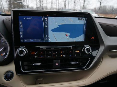 Certified 2022 Toyota Highlander Limited image 22