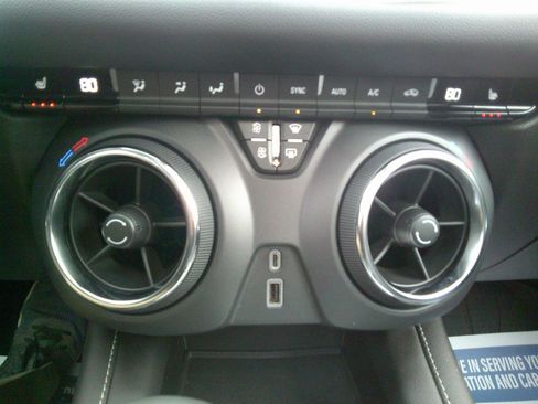 Certified 2024 Chevrolet Blazer LT w/ LPO, Floor Liner Package image 19