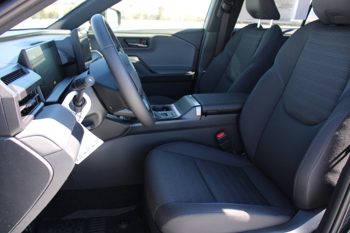 New 2026 Toyota RAV4 SE w/ Convenience Package AWD/4WD image 10
