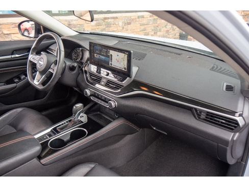 Used 2023 Nissan Altima 2.5 SR w/ SR Premium Package AWD/4WD image 14