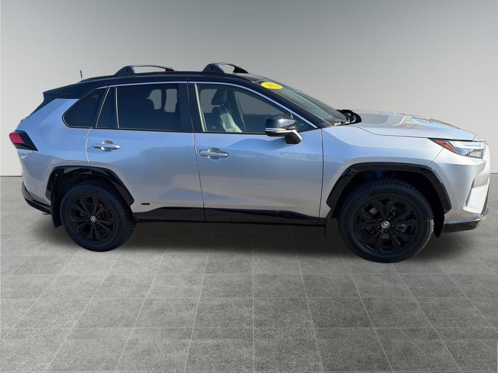 Used 2022 Toyota RAV4 XSE w/ XSE Grade Weather Package AWD/4WD image 7