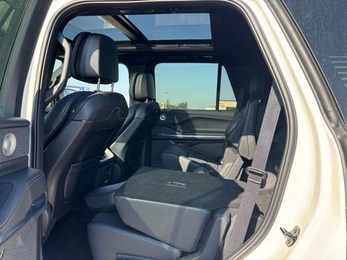 New 2025 Lincoln Navigator Reserve w/ Jet Appearance Package image 11