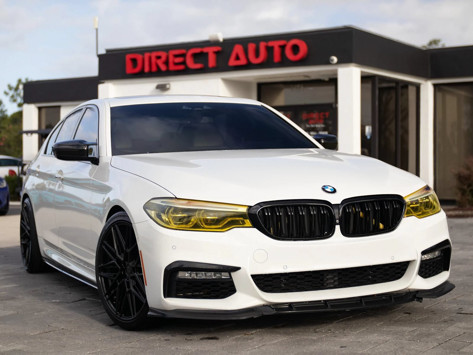 Used 2017 BMW 540i RWD image 1