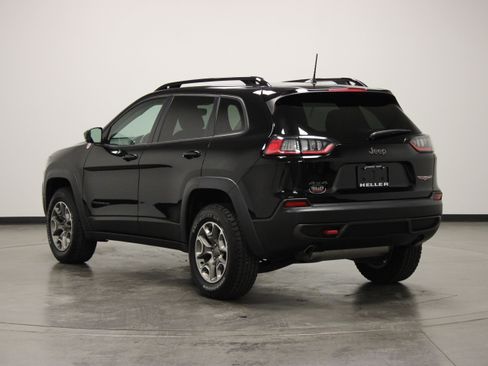 Used 2022 Jeep Cherokee Trailhawk w/ Comfort/Convenience Group AWD/4WD image 6