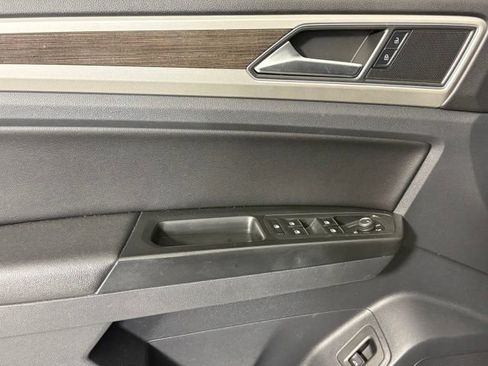 Used 2018 Volkswagen Atlas SEL AWD/4WD image 13