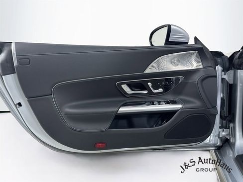 Used 2022 Mercedes-Benz SL 55 AMG 4MATIC image 23