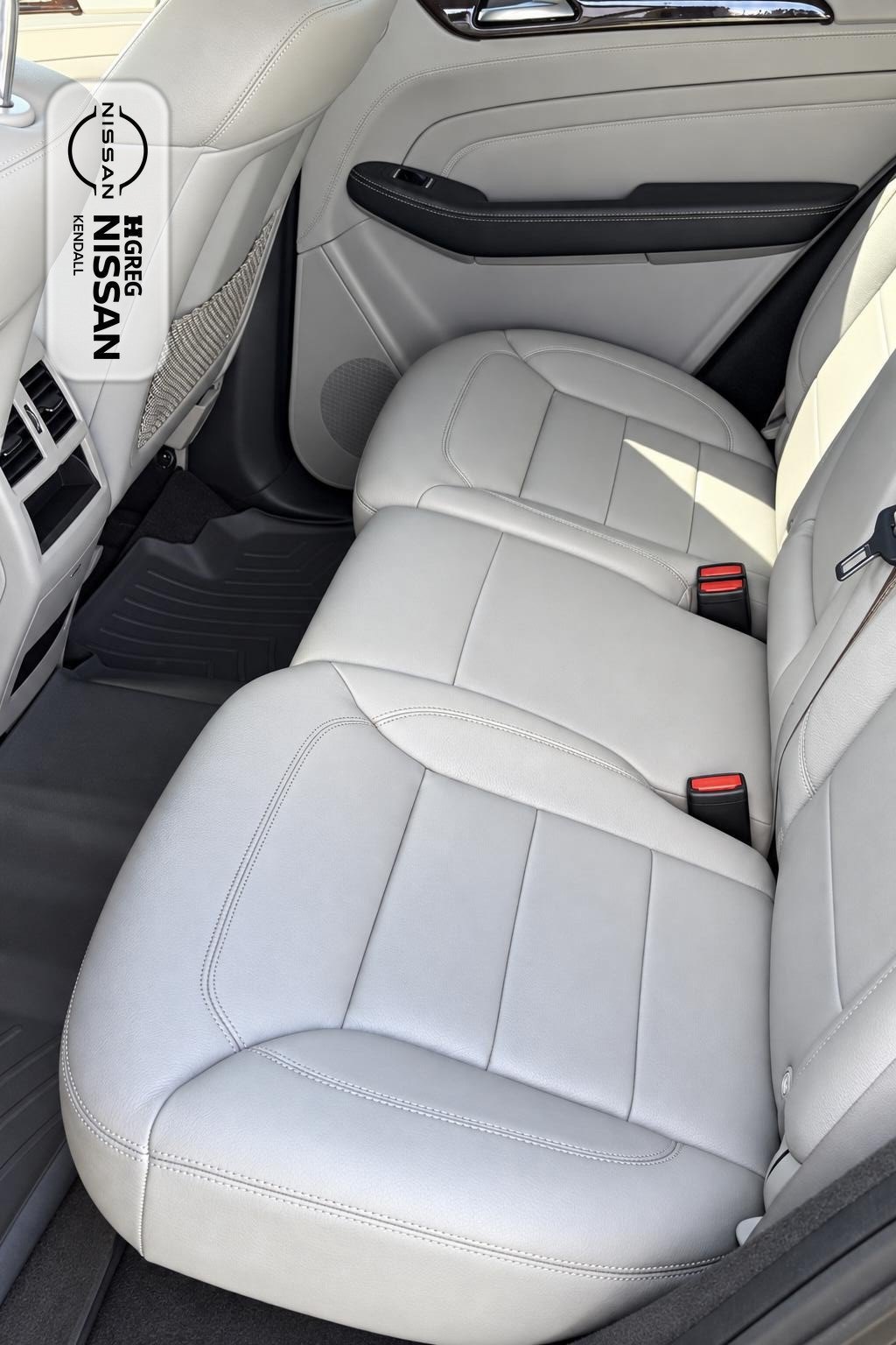 Used 2015 Mercedes-Benz ML 400 4MATIC image 13