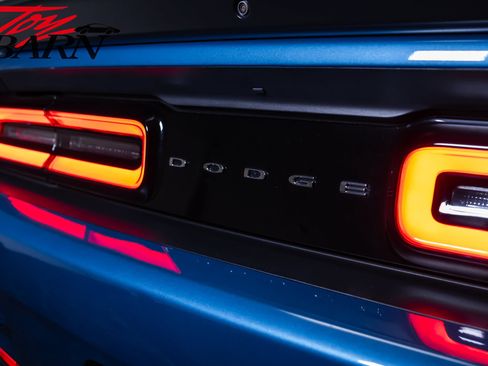 Used 2021 Dodge Challenger R/T Scat Pack RWD image 13