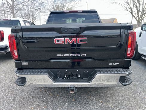 Used 2025 GMC Sierra 1500 SLT image 8