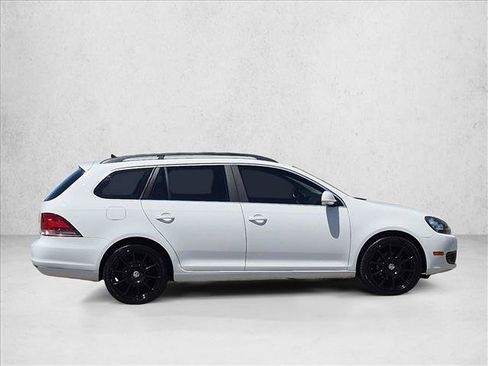 Used 2013 Volkswagen Jetta SE FWD image 4
