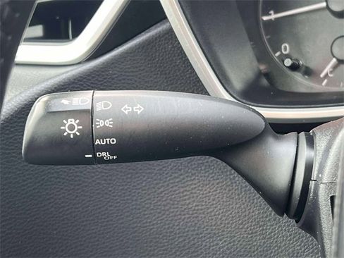 Used 2023 Toyota Corolla SE image 27