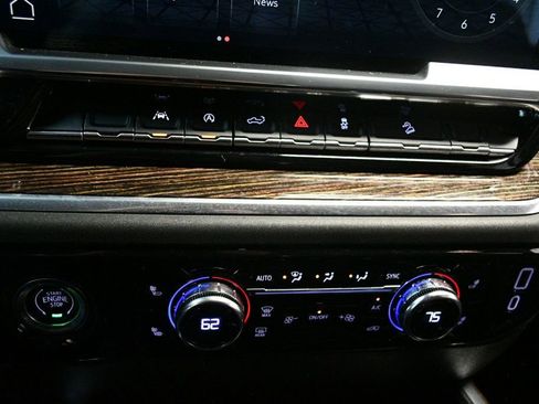 Used 2022 GMC Sierra 1500 Elevation image 73