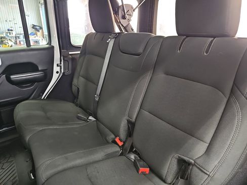 Used 2021 Jeep Wrangler Unlimited Sport image 13