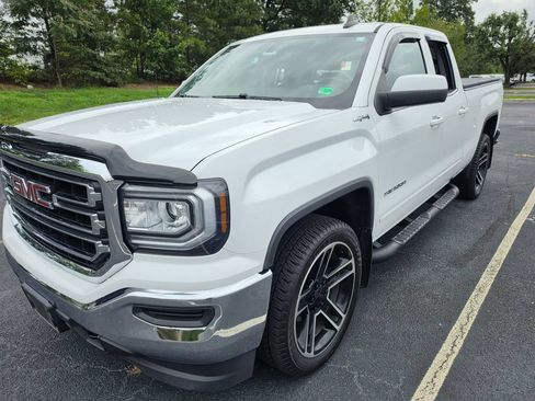 Used 2018 GMC Sierra 1500 SLE w/ Black Pack AWD/4WD image 1