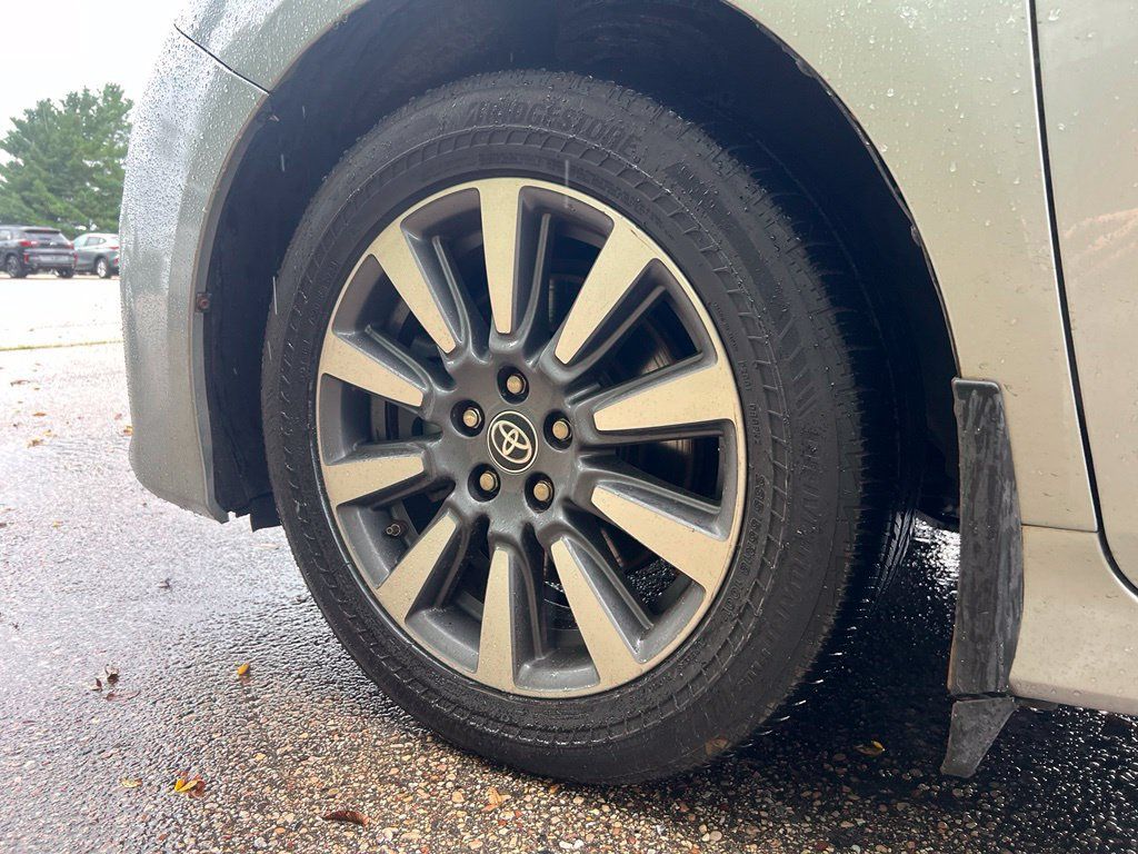 Used 2020 Toyota Sienna XLE AWD/4WD image 13