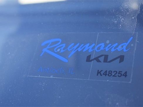 New 2026 Kia Carnival EX image 38