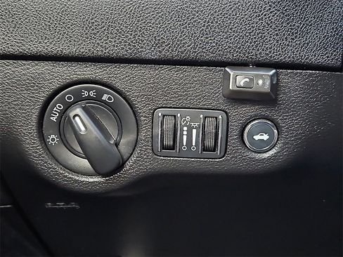 Used 2021 Dodge Charger SXT w/ Blacktop Package image 21