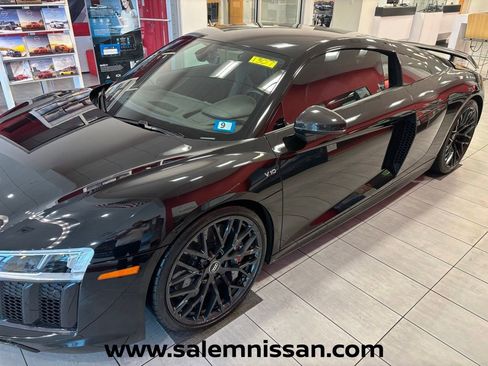 Used 2017 Audi R8 V10 plus AWD/4WD image 3
