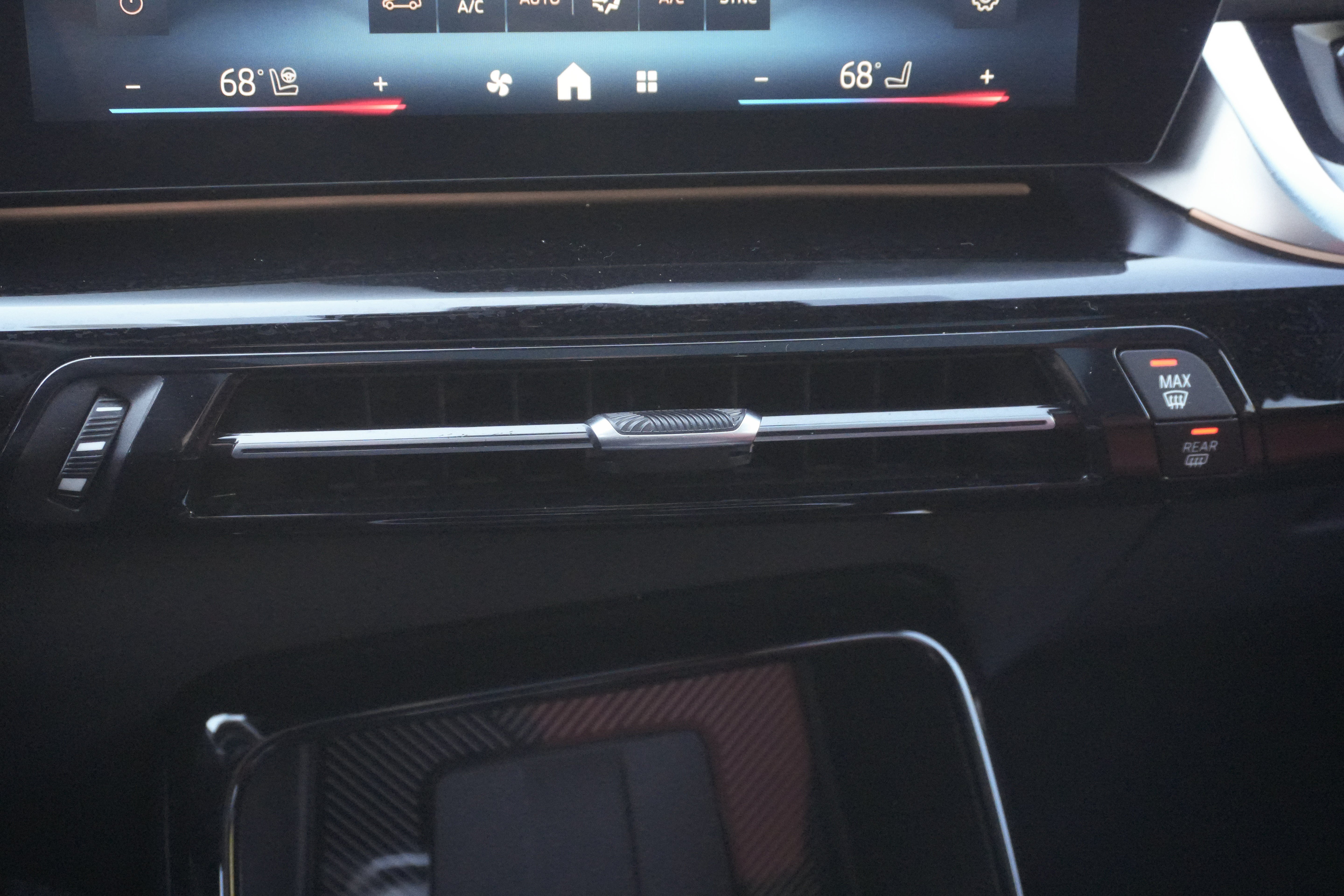Certified 2025 BMW X2 xDrive28i AWD/4WD image 27