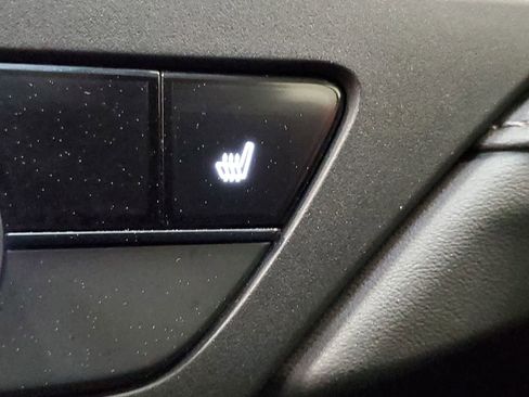 Certified 2025 Honda Accord SE image 6