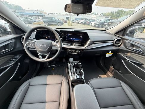New 2026 Chevrolet Trax ACTIV w/ Driver Confidence Package FWD image 21