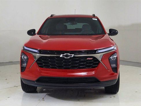 New 2026 Chevrolet Trax RS w/ Sunroof Package image 2