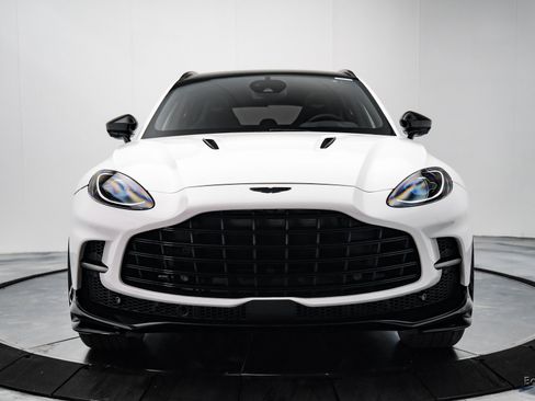 Used 2023 Aston Martin DBX 707 image 22