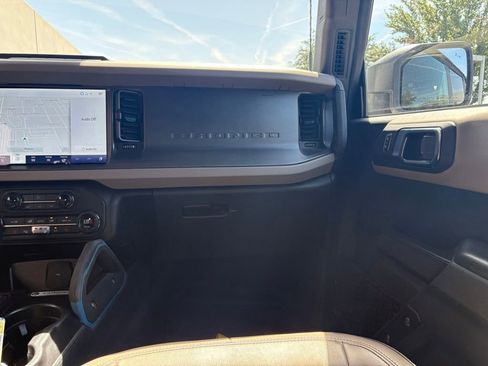Used 2024 Ford Bronco Wildtrak AWD/4WD image 8