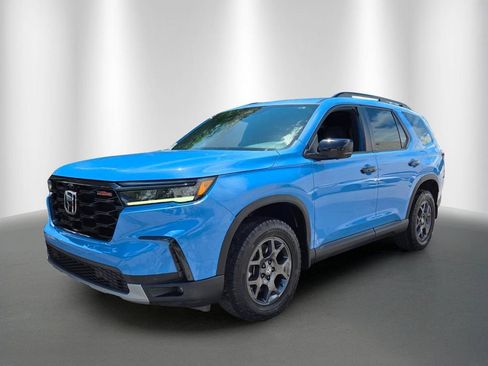 Used 2024 Honda Pilot TrailSport image 7