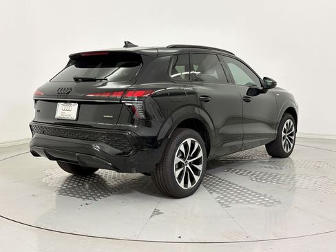 New 2026 Audi Q3 quattro 2.0T AWD/4WD image 9