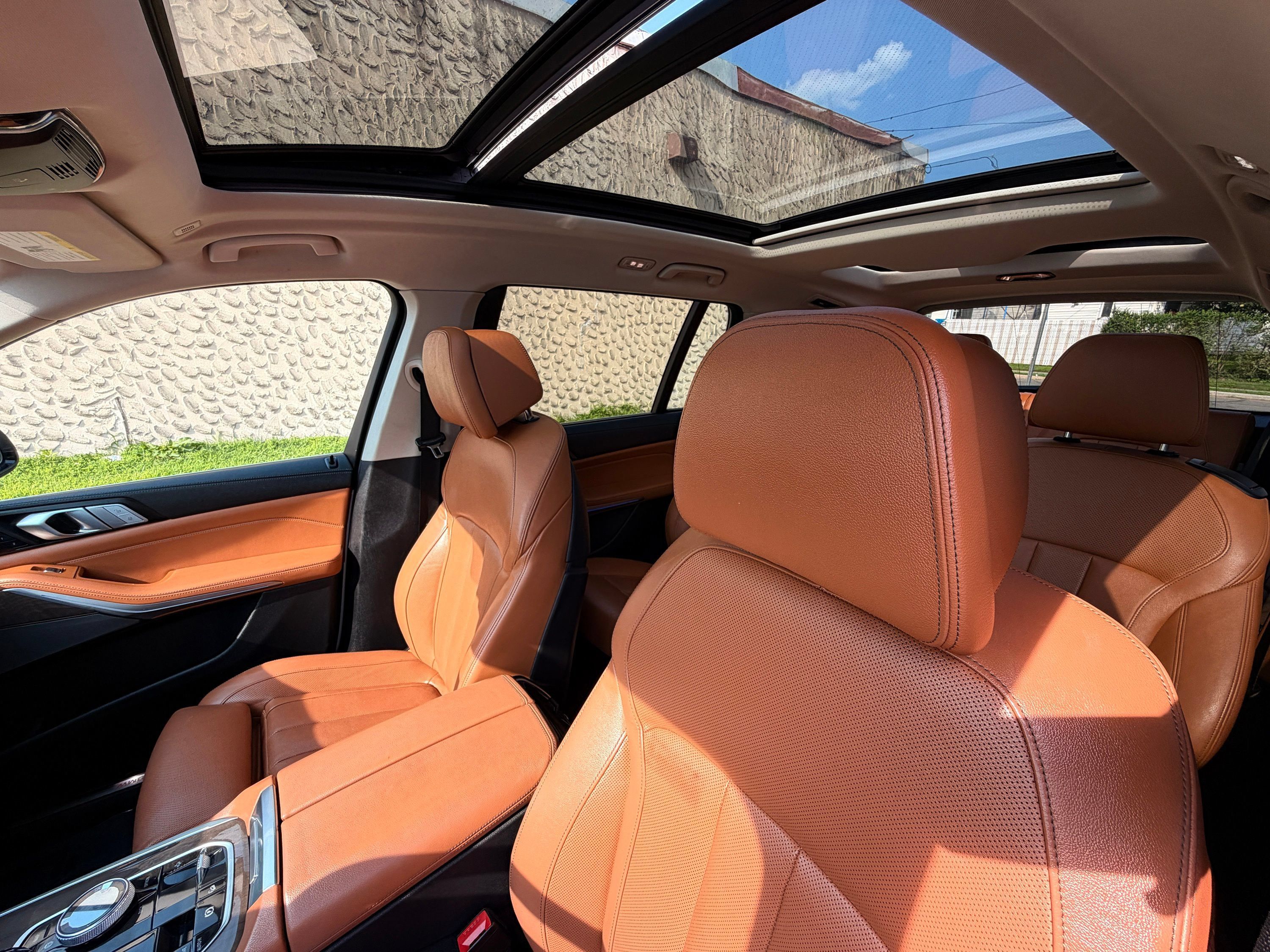 Used 2020 BMW X7 xDrive40i w/ Executive Package AWD/4WD image 15