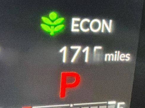 Used 2025 Honda Pilot Sport image 19