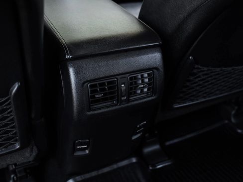 Used 2014 Toyota 4Runner Limited image 38