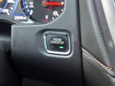 Used 2022 GMC Acadia AT4 w/ Technology Package image 36