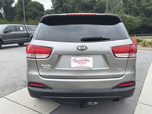 Used 2016 Kia Sorento L FWD image 14