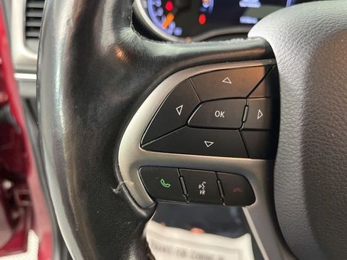 Used 2020 Jeep Grand Cherokee Limited AWD/4WD image 18