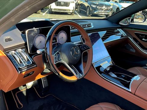 New 2026 Mercedes-Benz Maybach S 680 4MATIC image 10