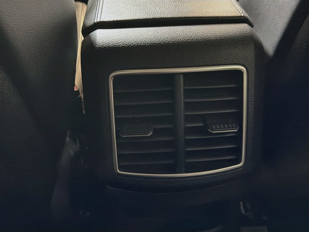 Used 2023 Kia Sportage EX FWD image 19