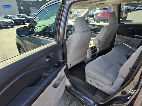 Used 2017 Honda Pilot EX-L image 4