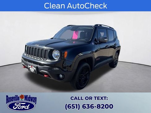 Used 2018 Jeep Renegade Trailhawk w/ Cold Weather Group II AWD/4WD image 3