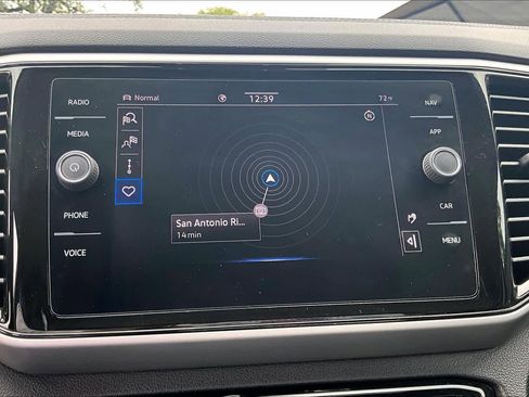 Used 2022 Volkswagen Atlas SEL Premium image 37