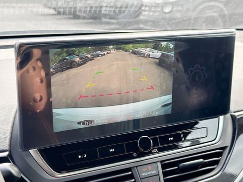 New 2025 Nissan Altima 2.5 SR w/ SR Premium Package image 10